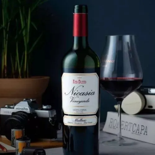 Vinho Tinto Argentino Nicasia Malbec Catena Zapata Cx 6 Und - Imagem 4
